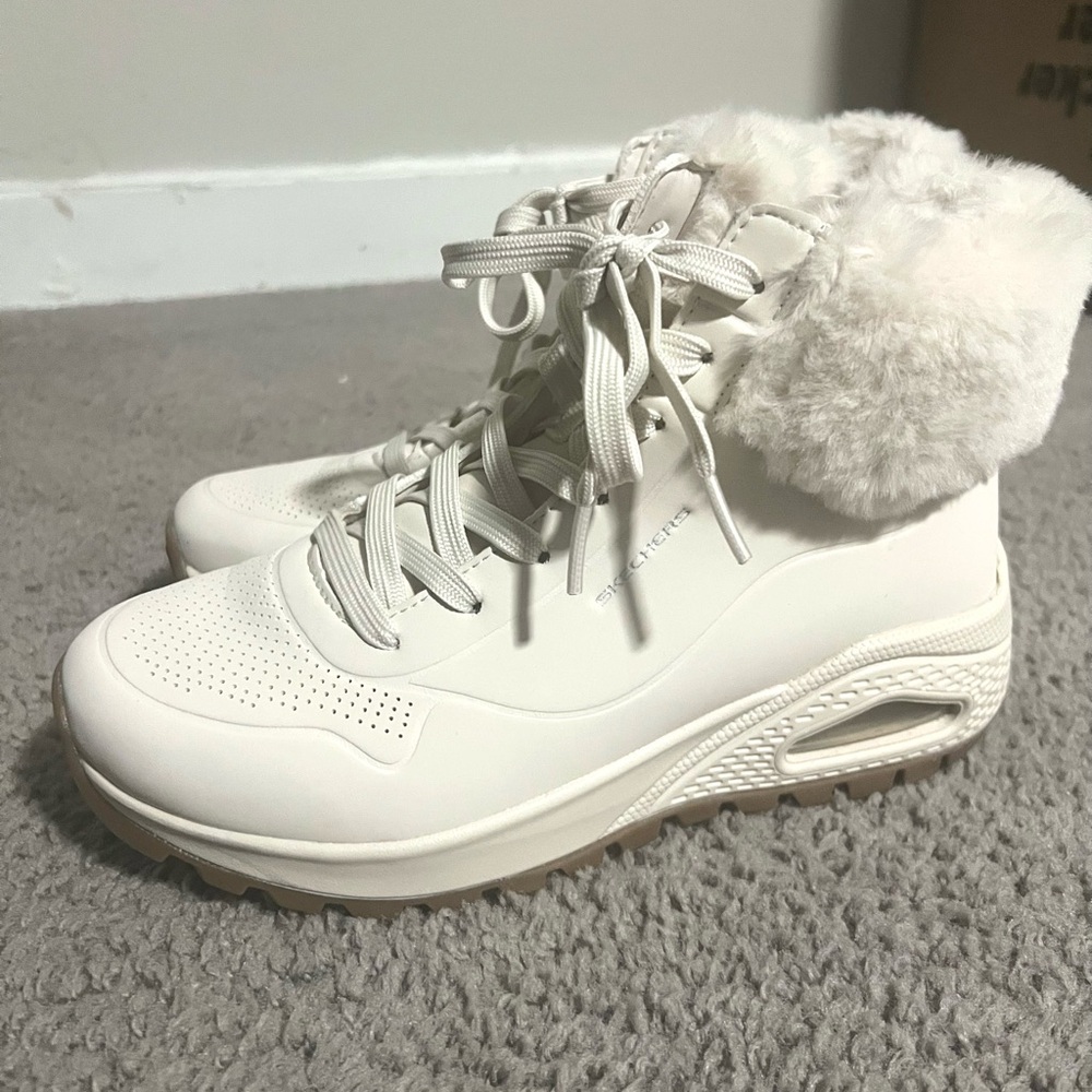 Skechers Women's White Fur-Lined Sneakers